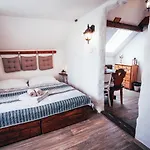 Trapani House & Camp *