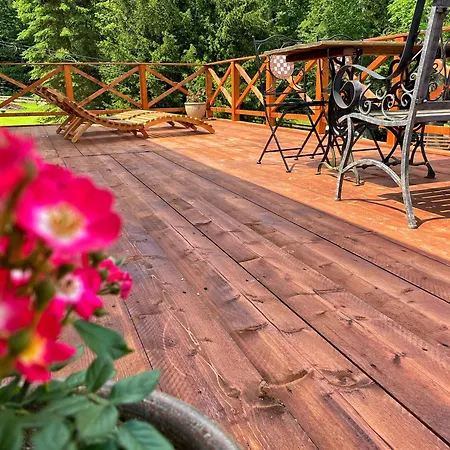 Trapani House & Camp Privatunterkunft Ruzova