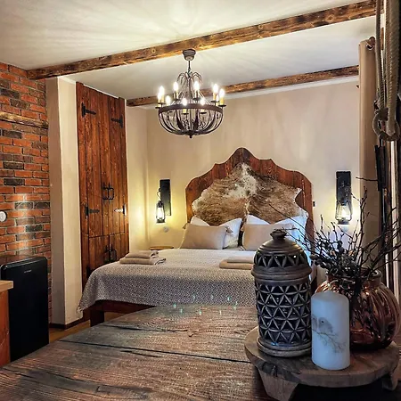 Trapani House & Camp Ruzova