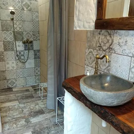 Trapani House & Camp