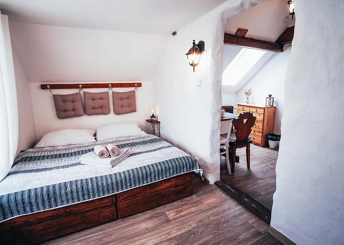 Trapani House & Camp *