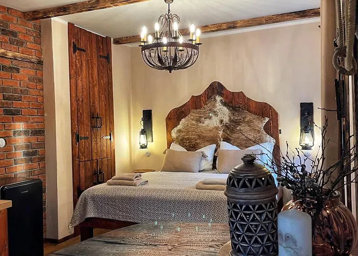 Trapani House & Camp Ruzova